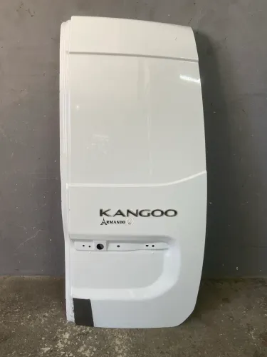 Porta Traseira Renault Kangoo 2025 2026  Lado Direito 