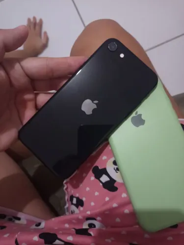 VENDO IPHONE 8.