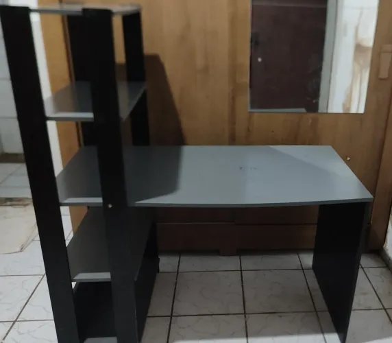 VENDO ESCRIVANINHA