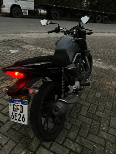 HONDA TITAN 160 2023 TROCO POR CARRO 