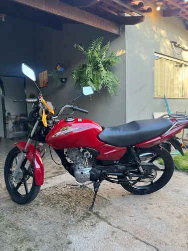 CG TITAN KS 2001