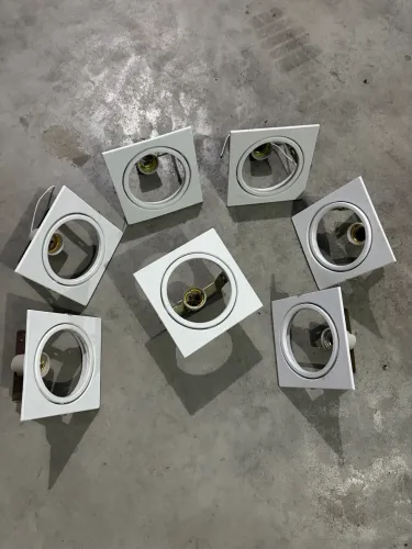 7 Spots 14cm direcionável - sobra de obra