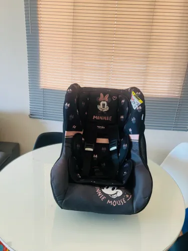 Cadeirinha Carro Disney 9/36kg  fixa mais reclinada ! Ac cartão 
