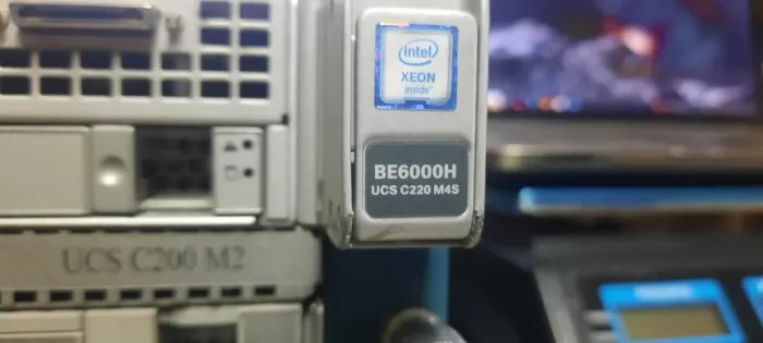 Cisco UCS C200 M2 com HDS