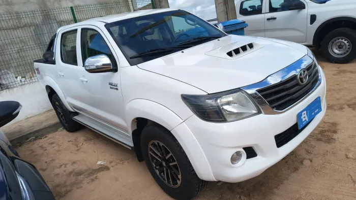 Toyota Hilux CD SRV D4-d 4X4 3.0 TDI Diesel AUT 2015