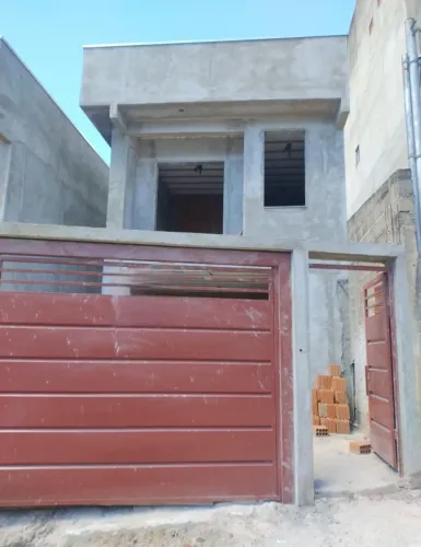 Excelente casa recém construída no bairro Santa Ângela em Poços de Caldas MG.