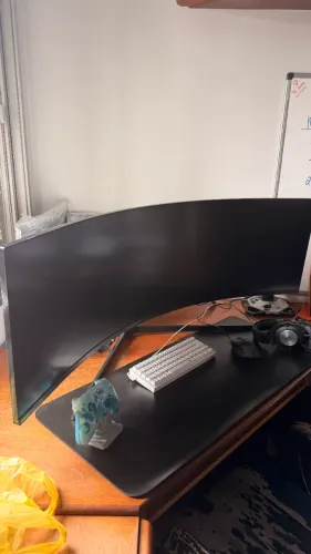 Samsung Odyssey G9 49, 240 Hz, Muito bem conservado