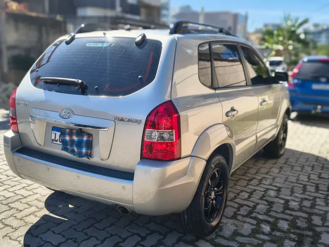 Hyundai Tucson 2.0 16V Aut. 2012
