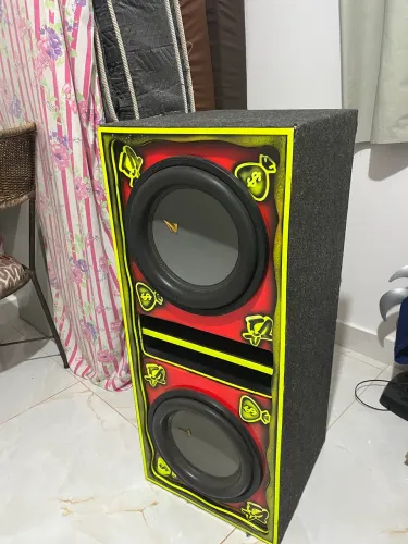 Caixa de grave com 2 zetta 900rms