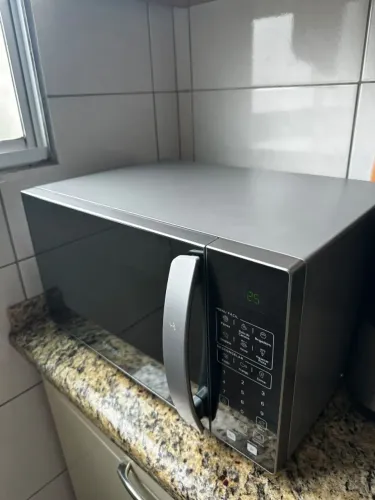 Micro-ondas Consul 32L Prata Espelhado - Perfeito Estado (Motivo: Mudança)