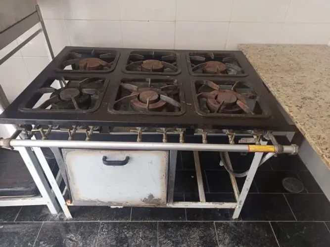 Fogão Industrial 6 Bocas Inox Com Forno Baixa Pressão
