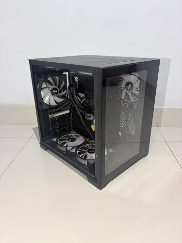 Gabinete Aquário + 5 Fans RGB + Water Cooler 120mm