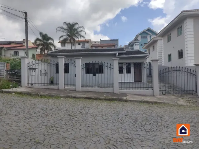 Casa Para Locação Na Nova Rússia