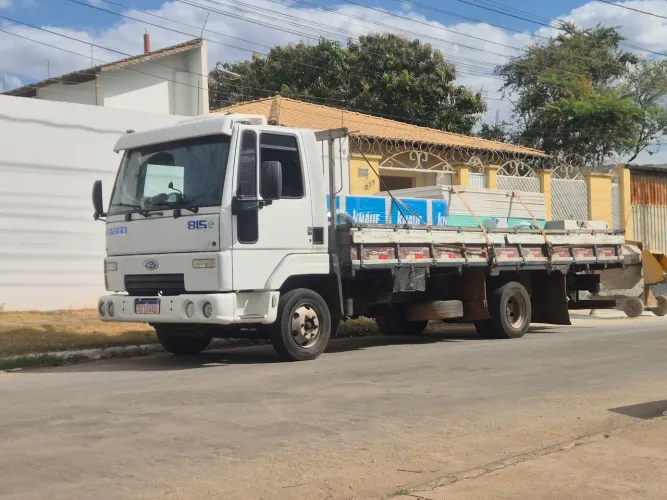 Frete caminhão 3/4 e toco carroceria aberta