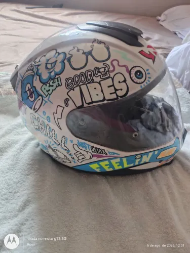 Capacete