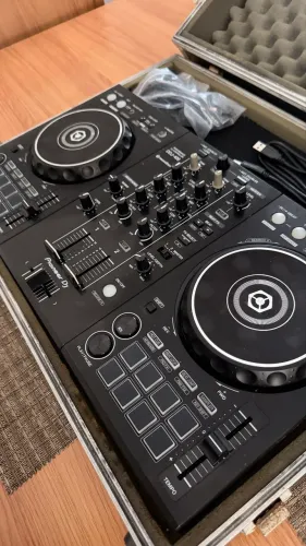 DDJ 400 - PIONNER + MALETA CASE