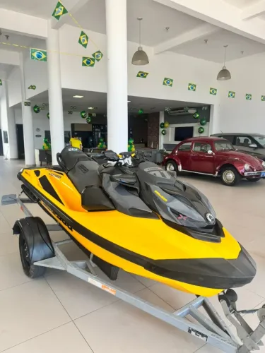 Jet ski SEADOO RXPXrs  Ano 2023 Potência 300 hp 45 horas de uso Com carretinha 139.900,00