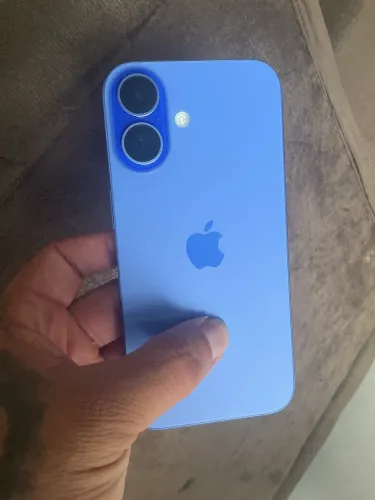 iPhone 16 azul 92% muito novooo Oportunidade 