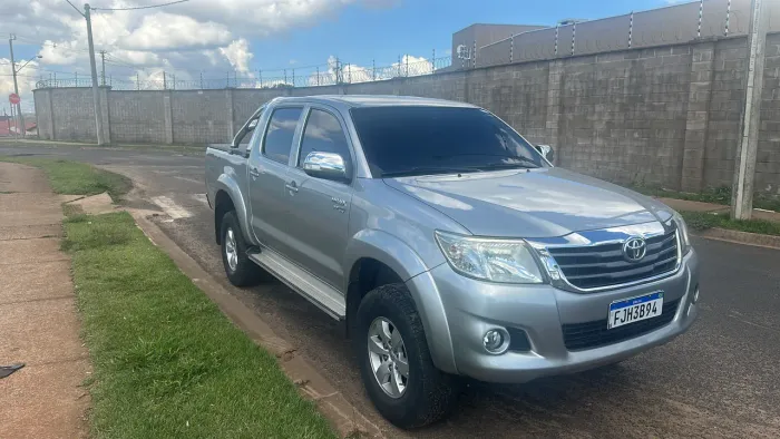 Toyota Hilux CD SRV 4X2 2.7 Flex 16V Aut. 2015