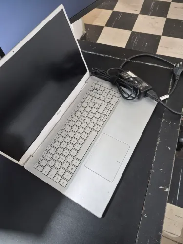 Notebook Dell i7 8 gb ram placa de vídeo da nvidea