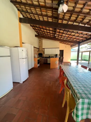 Alugo casa 4 quartos para temporada Enseada Azul Guarapari ES