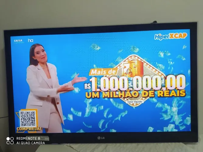Tv LG 42" /Tv Samg 20"/ Tv AOC 19" / Churrasqueira elétrica/Cafeteira Nespresso/ colcha Cs