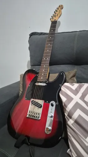 Guitarra Squier Standard Telecaster com upgrades