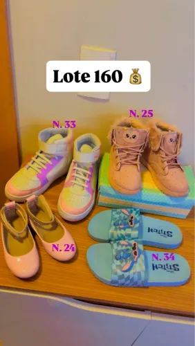 Lote de calçados infantil
