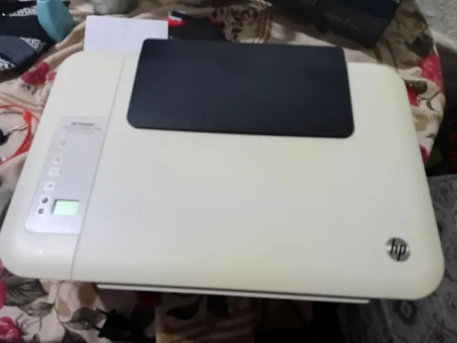 Impressora e copiadora com tinta colorida e preto e branco 
