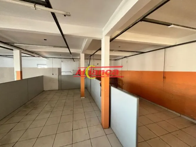 Apartamento com 1 Quarto(s) e 1 banheiro(s) para Alugar, 550 m² por R$ 7000 / Mês