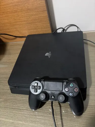PlayStation 4 Slim 1TB