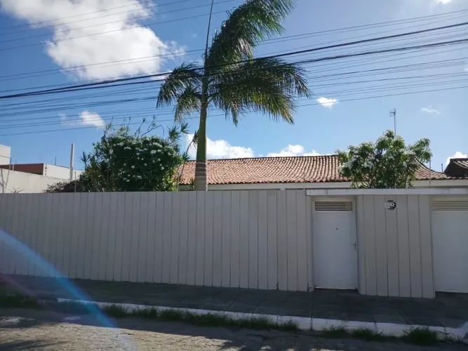Casa no Farol Nascnte Próximo Shopping Farol