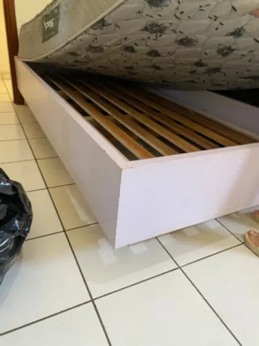 Cama de madeira MDF