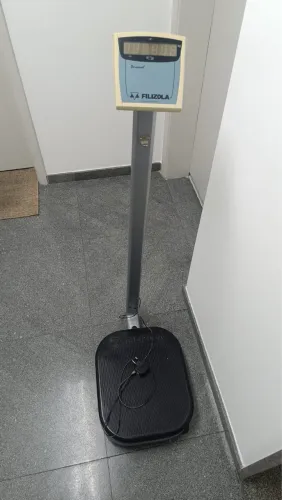 Baixei o preço pra vender rápido!! Balança Filizola digital até 150kg