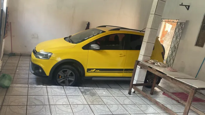 Volkswagen Crossfox 1.6 MI Total Flex 8V 5P 2012