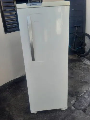 VENDA GELADEIRA FROST FREE