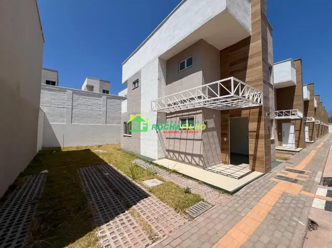 Casa Duplex no Condomínio Stella Vitta