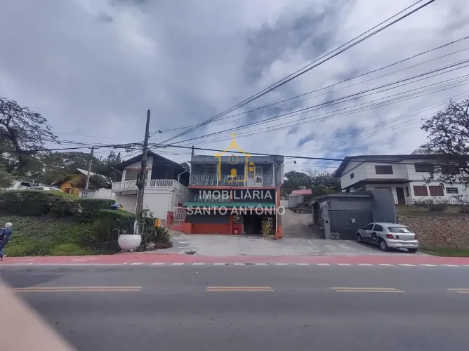 Imóvel Comercial em Santo Antônio de Lisboa.