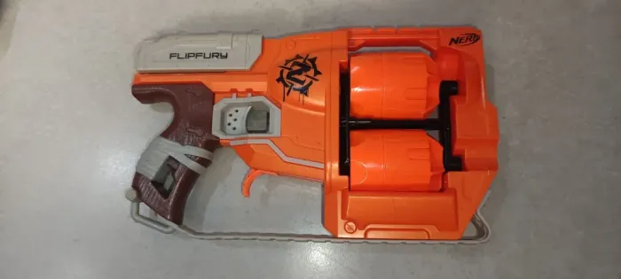 Vendo Nerf FlipFury Zombie Strike