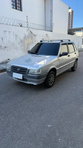 Fiat Uno Mille Celeb/celeb.econ 1.0 F.flex 4P 2010