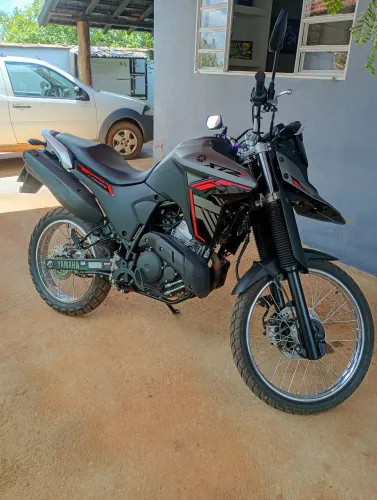 Moto Yamaha XTZ Lander