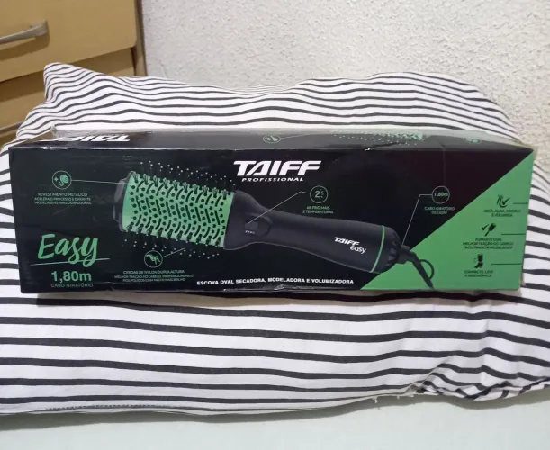 Escova Secadora Taiff Easy Oval Verde Semi-nova