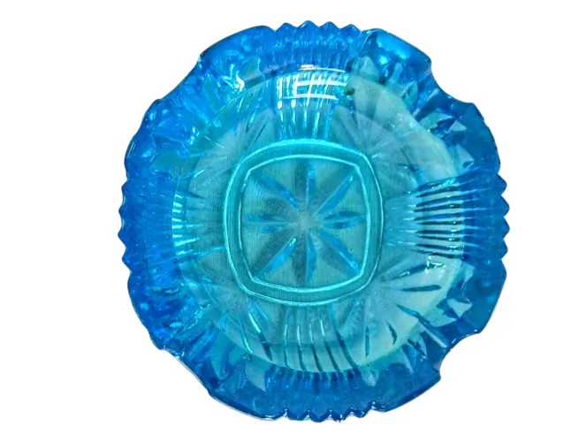 Cinzeiro de cristal azul lapidado 