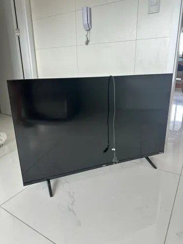 ROKU SMART TV 43 (nova)