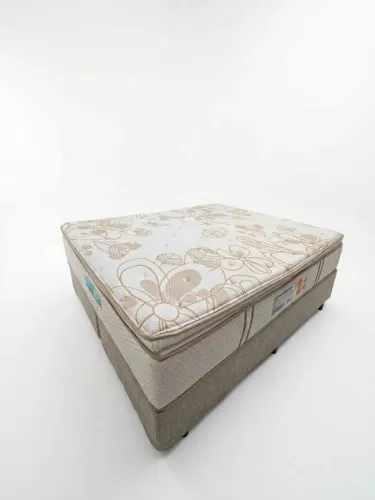 Vendo Colchão Queen de Molas LFK