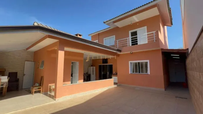 Casa à venda em Araçoiaba da Serra, Jd Garret, com 3 suítes, com 219 m², Condomínio Lago d