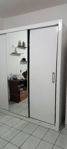 Roupeiro de casal