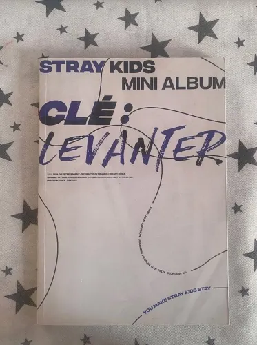 Stray Kids álbum cle levanter