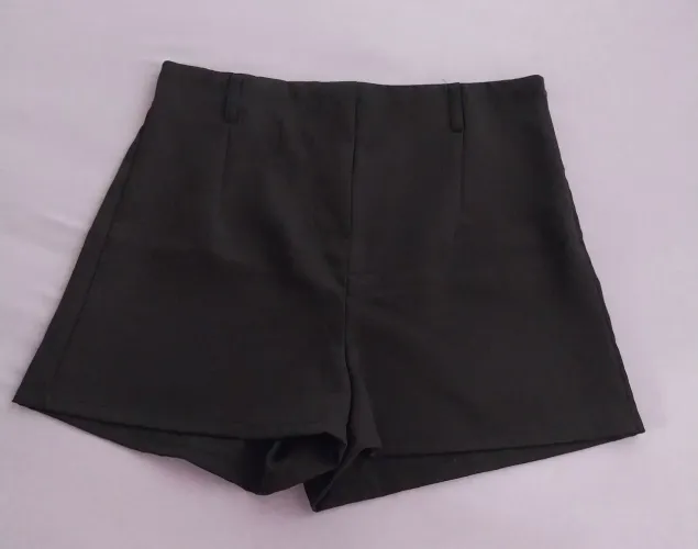 Vendo bermudinhas lindas de cintura alta também P,M