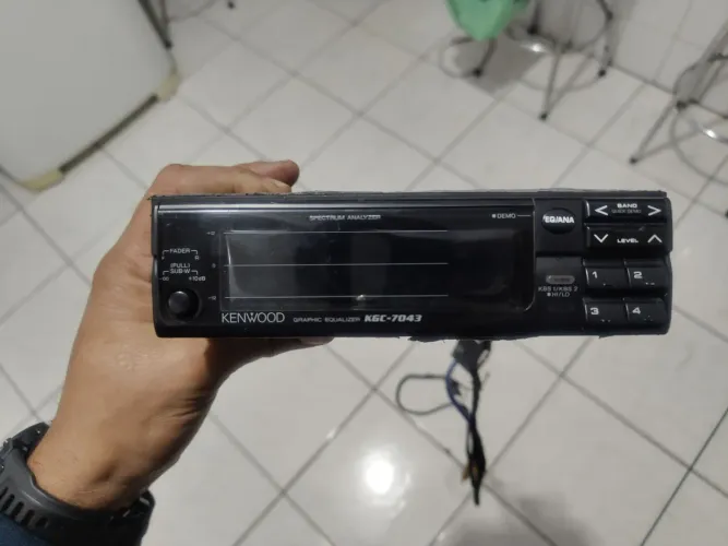 Equalizador kenwood KGC 7043